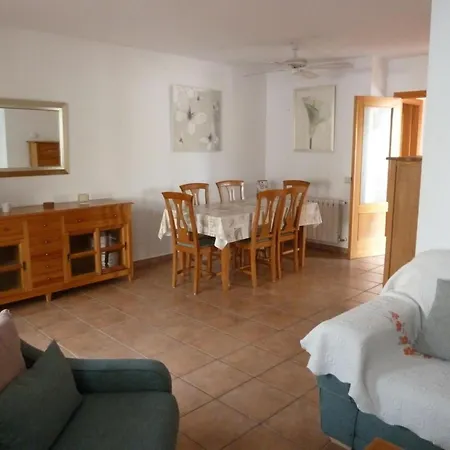 Feriehus 3 Bedroom, 2 Bathroom With 2 Pools And A Shared Paddling Pool *