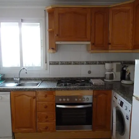 3 Bedroom, 2 Bathroom With 2 Pools And A Shared Paddling Pool Feriehus *