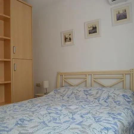 3 Bedroom, 2 Bathroom With 2 Pools And A Shared Paddling Pool Feriehus Calpe